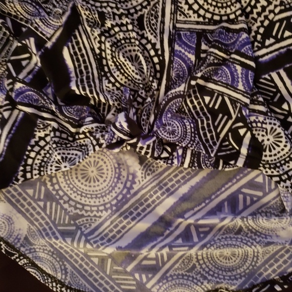 Party Pattern Top - Picture 3 of 3